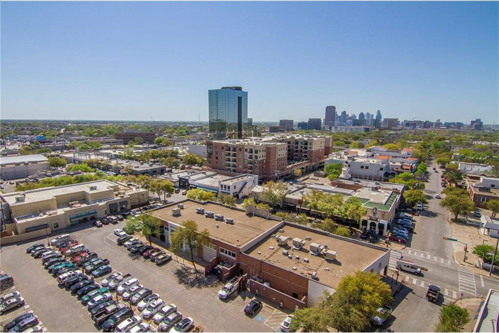 The Travis at Katy Trail Greenhouse Real Estate Texas