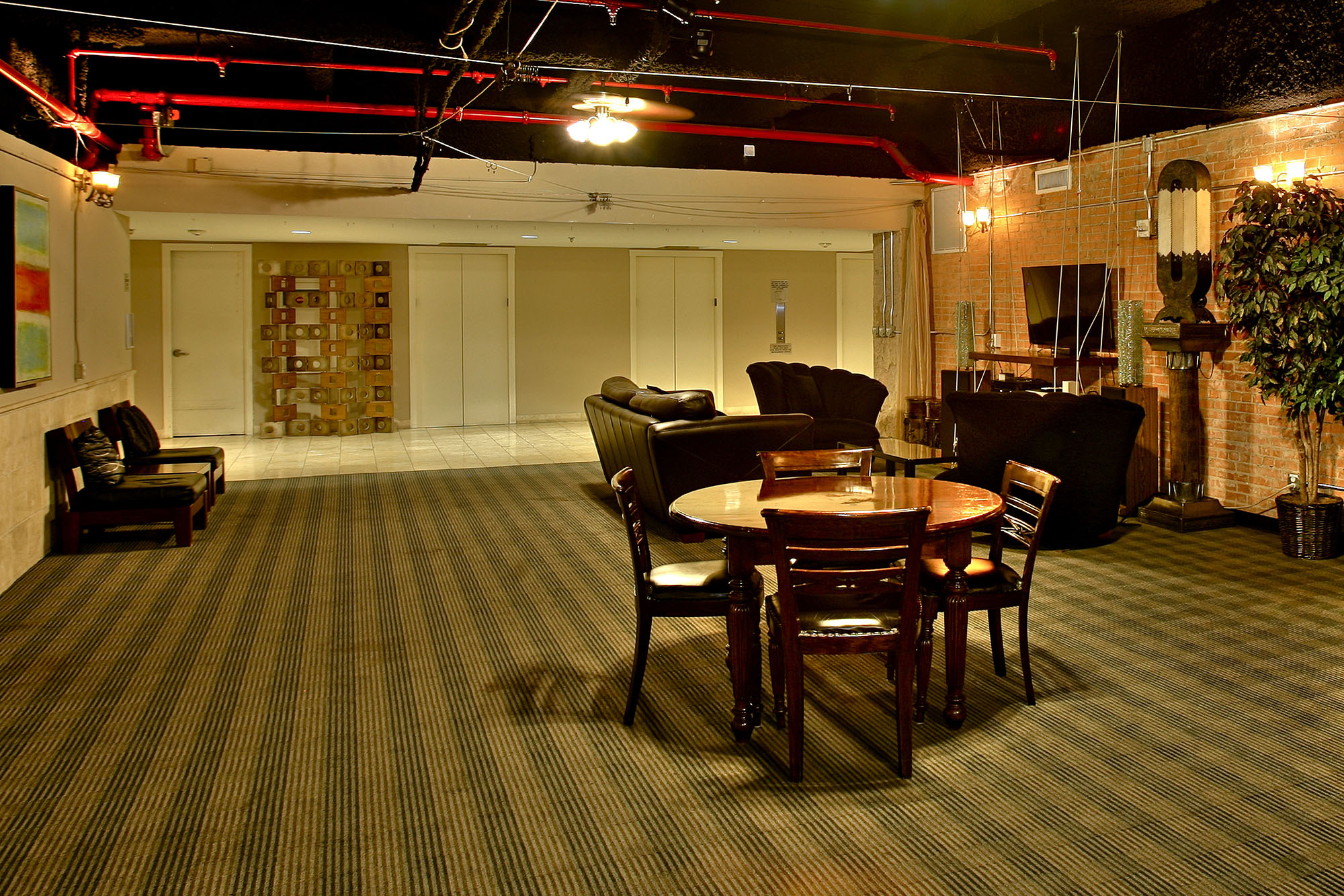 1505 Elm Street Condos Greenhouse Real Estate Texas