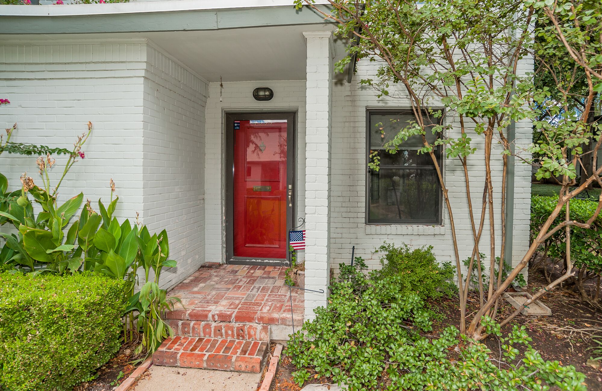 4955 N. Hall Street Unit 4955 Dallas, Texas 75235 Greenhouse Real